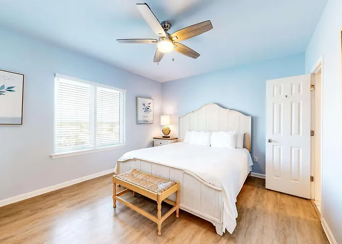 Amazing In Gulf-front Featuring A Shared Pool Free Wifi Ac *