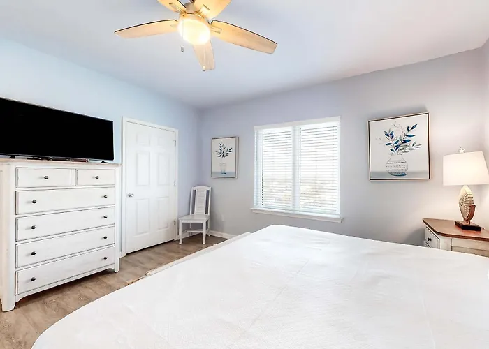 Amazing In Gulf-front Featuring A Shared Pool Free Wifi Ac * Gulf Shores
