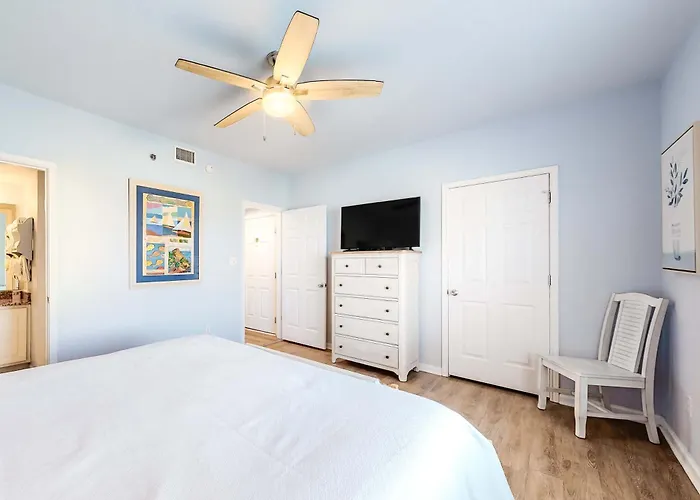 Amazing In Gulf-front Featuring A Shared Pool Free Wifi Ac Holiday home *