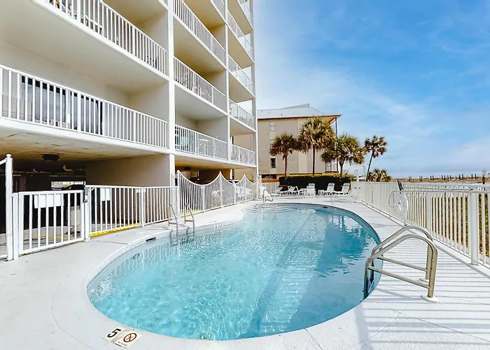 Amazing In Gulf-front Featuring A Shared Pool Free Wifi Ac Holiday home